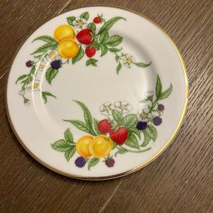 One Lenox Orchard 7 1/2” Diameter Plate. Fine Porcelain. 1993. No chips/cracks.